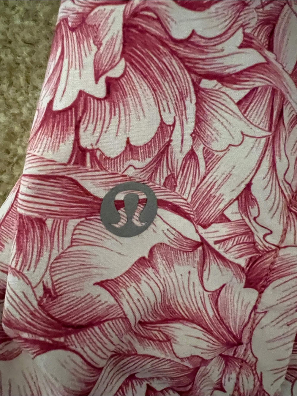 Lululemon classic speed shorts, mid rise 4-way stretch, 4” - Picture 3 of 5